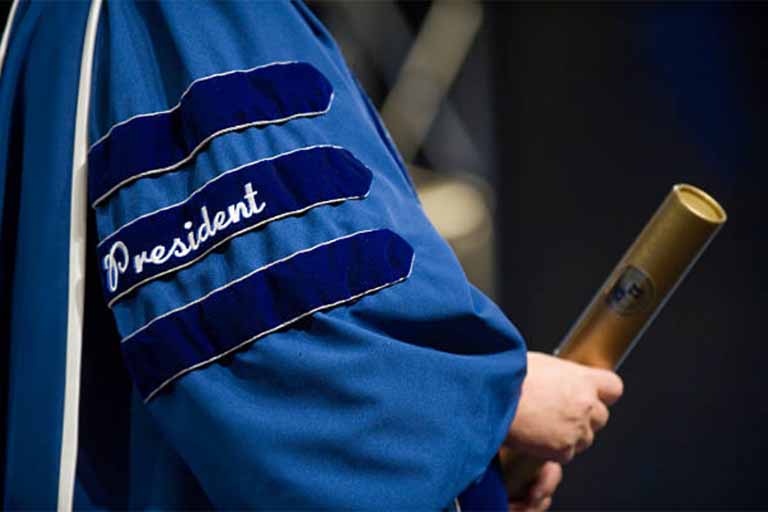 presidents robe
